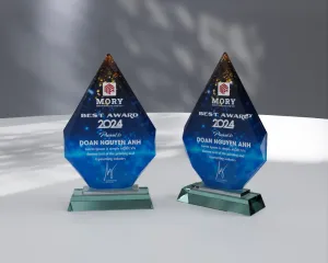 Kỷ niệm thủy tinh TT04