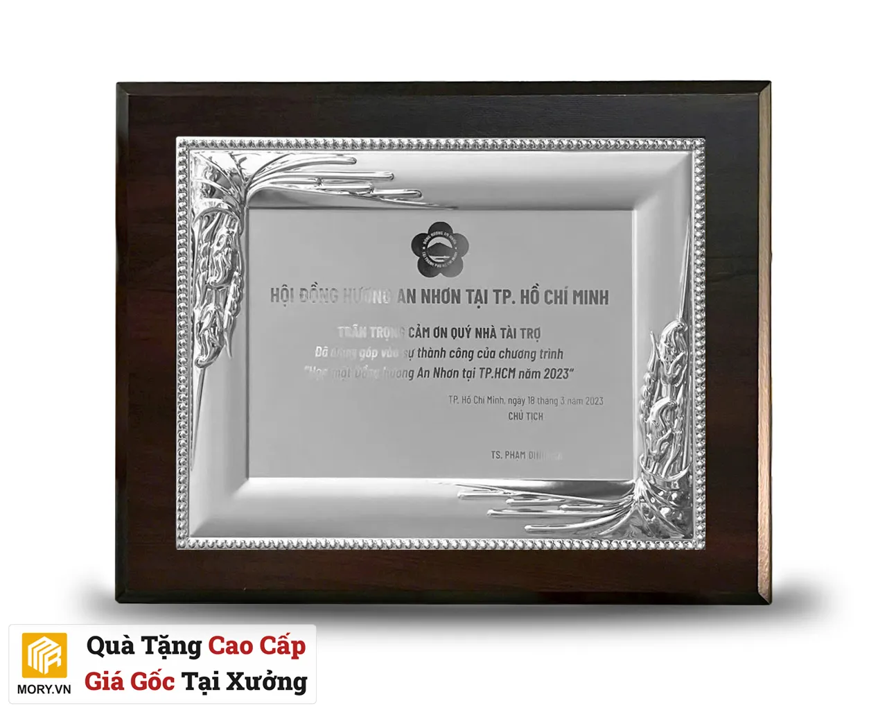Kỷ niệm chương gỗ đồng 09 (Màu bạc)