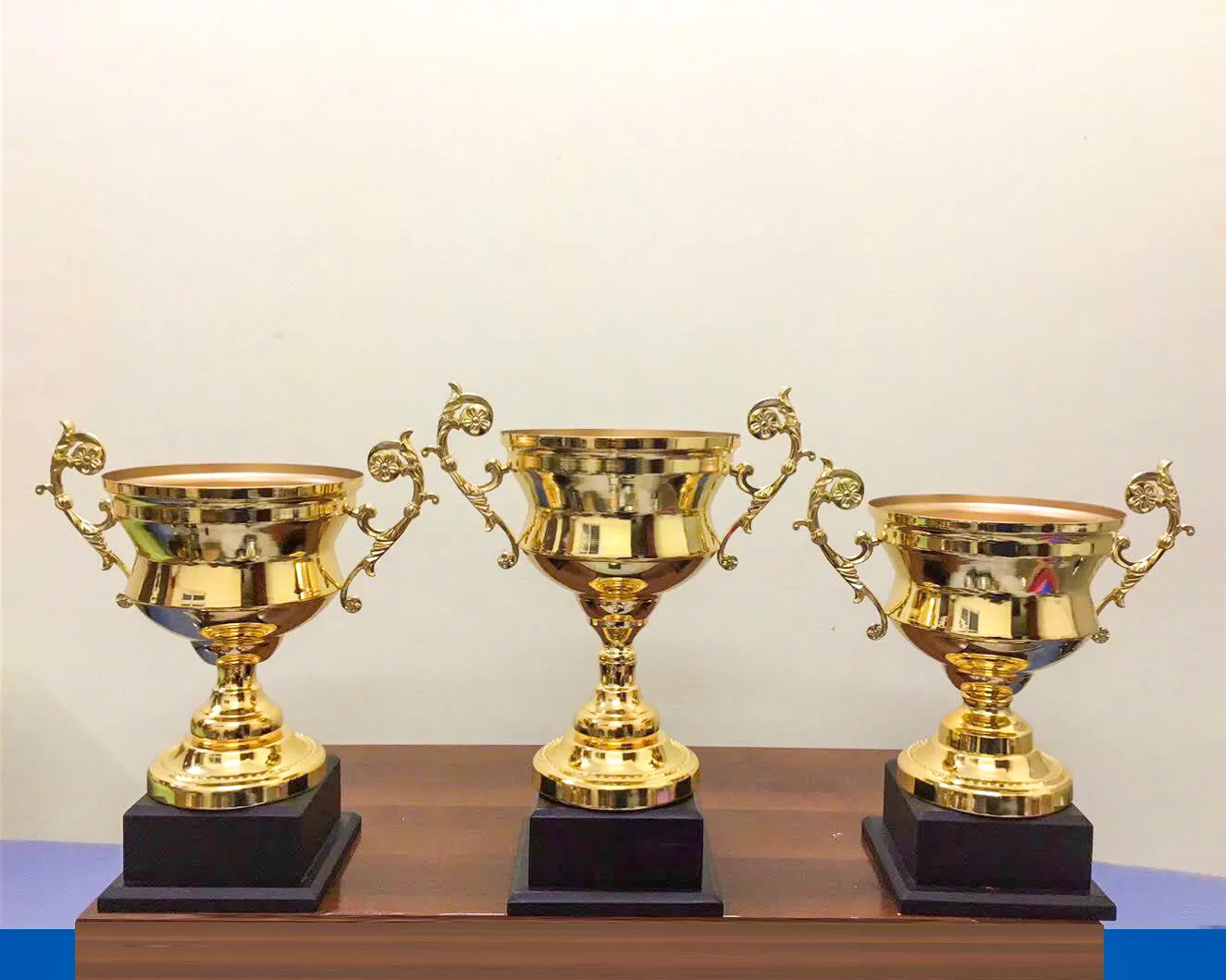 Cúp thể thao mạ vàng KL08