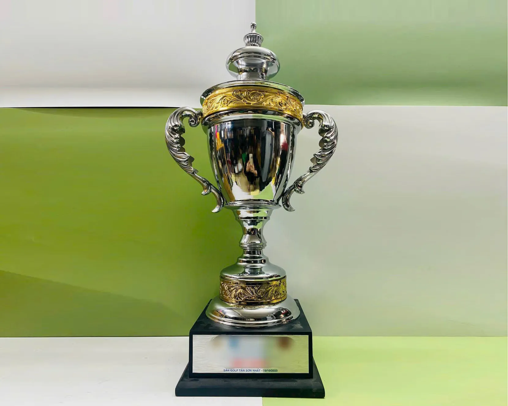 Cúp thể thao KL18