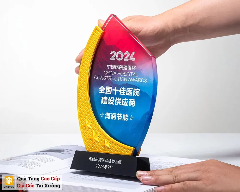 Kỷ niệm chương pha lê PL75 (Phôi Pha lê)