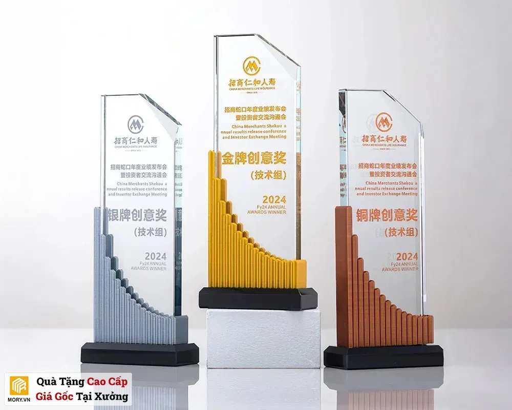 Kỷ niệm chương pha lê PL76